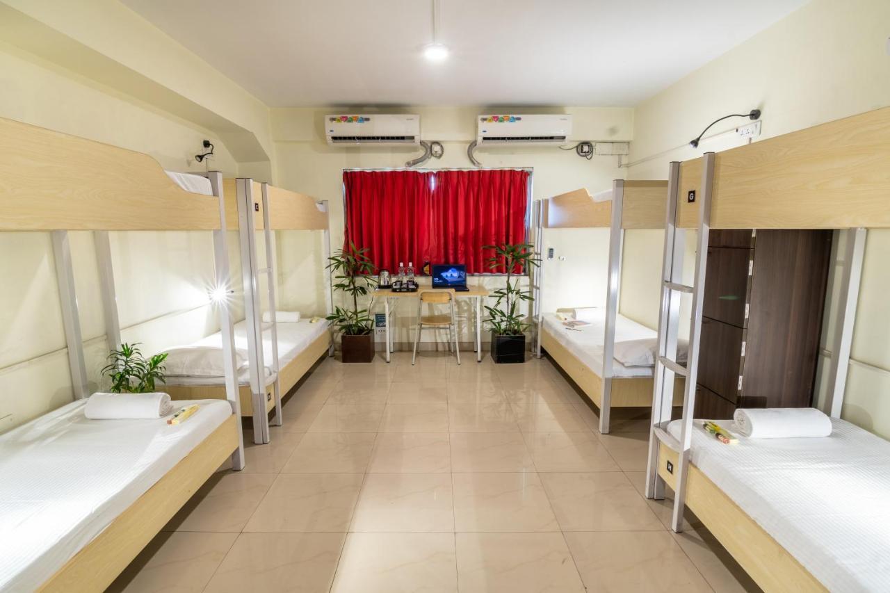 Offbeat Ccu Hostel Kalkutta Kültér fotó