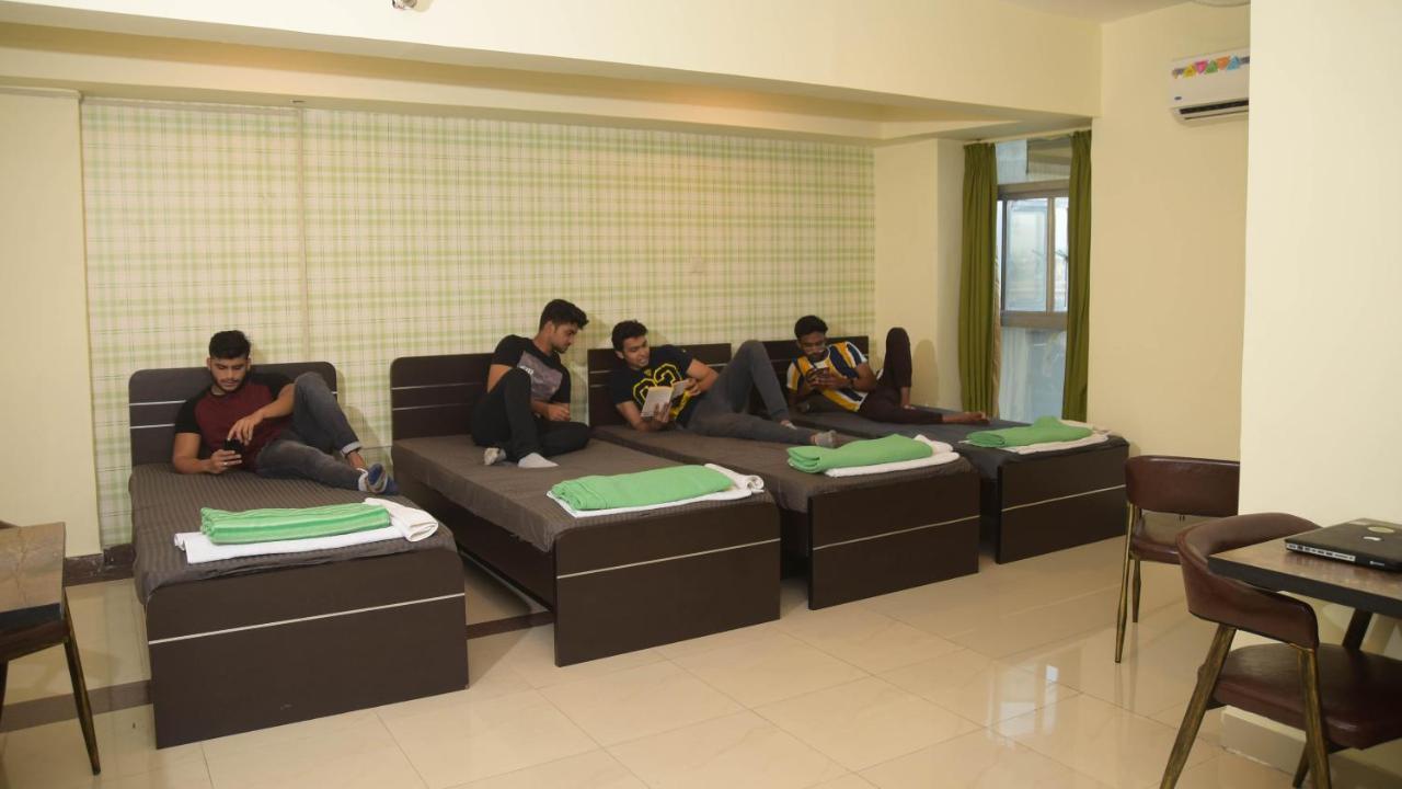 Offbeat Ccu Hostel Kalkutta Kültér fotó